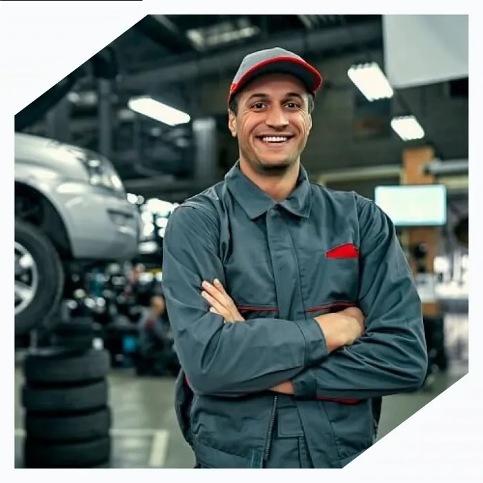 Service advisor in the workshop